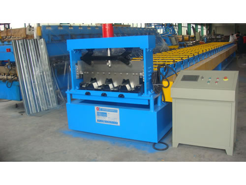 Floor Deck Roll Forming Machine